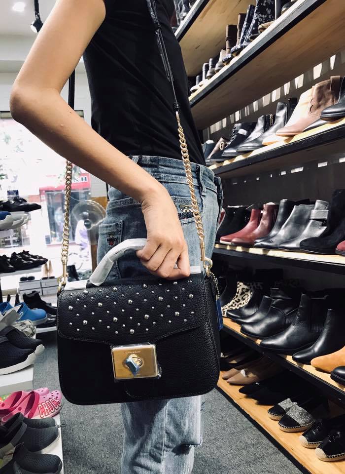 Thỏa Sức Mua Sắm Tại Những Shop Giày Dép Ở Hà Nội Nổi Tiếng - ma68.live Thỏa Sức Mua Sắm Tại Những Shop Giày Dép Ở Hà Nội Nổi Tiếng - ma68.live