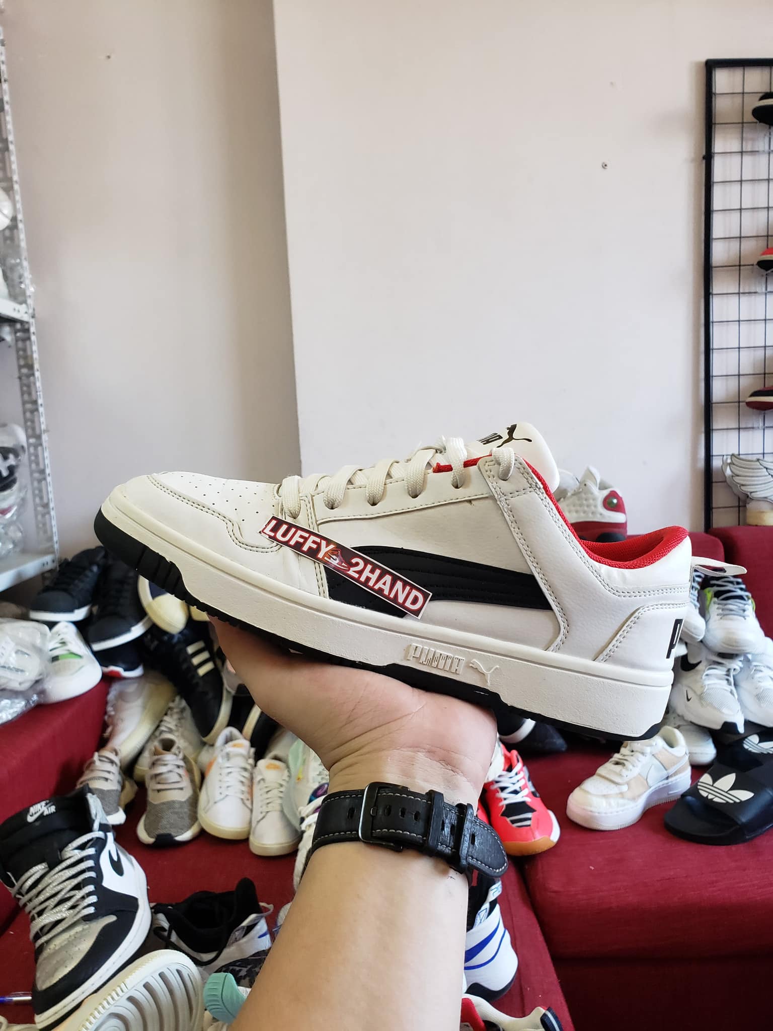 Top 5 Địa Điểm Bán Giày 2hand Hà Nội Chất Lượng Nhất - ma68.live Top 5 Địa Điểm Bán Giày 2hand Hà Nội Chất Lượng Nhất - ma68.live