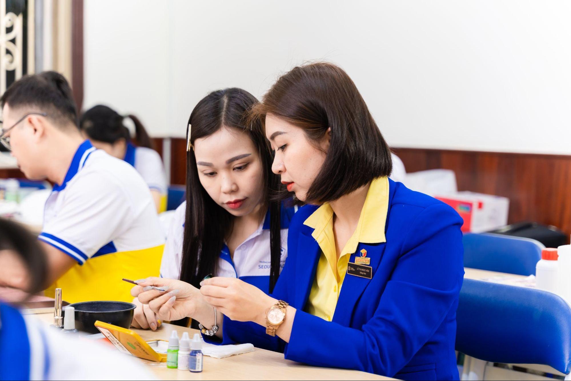 5 Kinh Nghiệm Khi Đăng Ký Khoá Học Nail Cho Người Mới - ma68.live 5 Kinh Nghiệm Khi Đăng Ký Khoá Học Nail Cho Người Mới - ma68.live