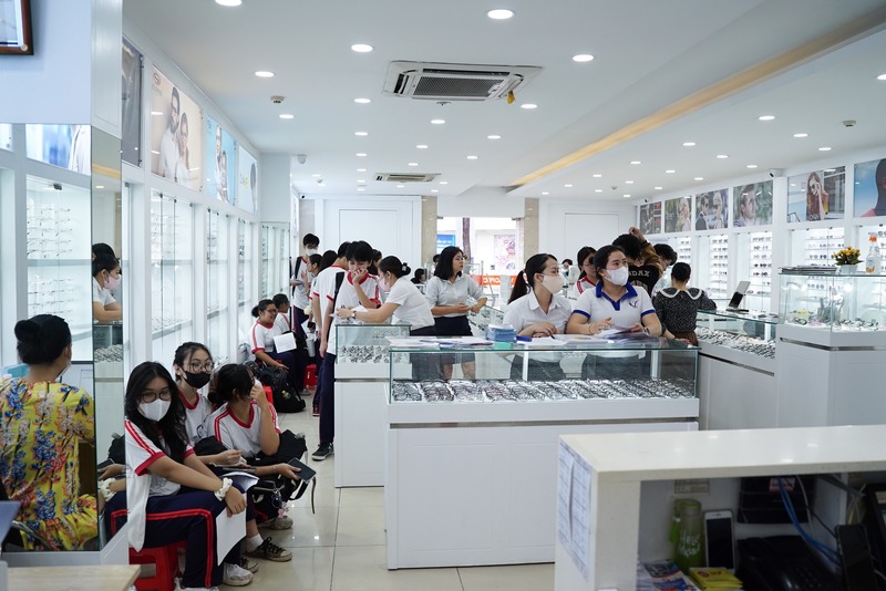 Top 10 Địa Chỉ Mua Kính Mắt Hà Nội Uy Tín Hiện Nay - ma68.live