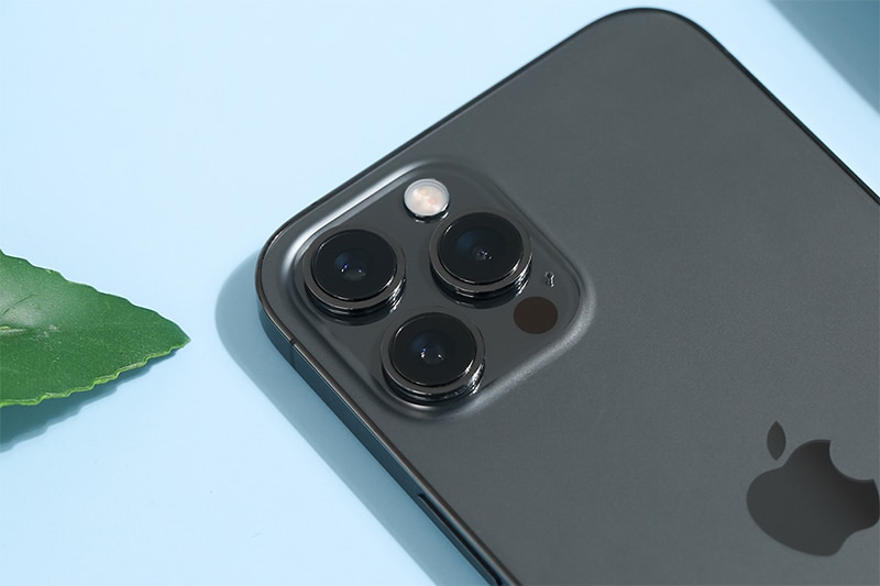 Tầm 11 triệu, có nên mua iPhone 12 Pro Max cũ trong năm 2026? - ma68.live Tầm 11 triệu, có nên mua iPhone 12 Pro Max cũ trong năm 2026? - ma68.live