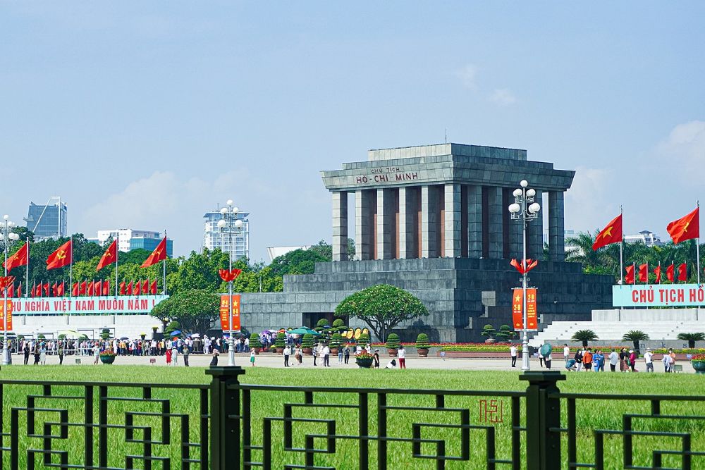 Gợi Ý Top 10 Địa Điểm Chụp Ảnh Áo Dài Tết Ở Hà Nội - ma68.live